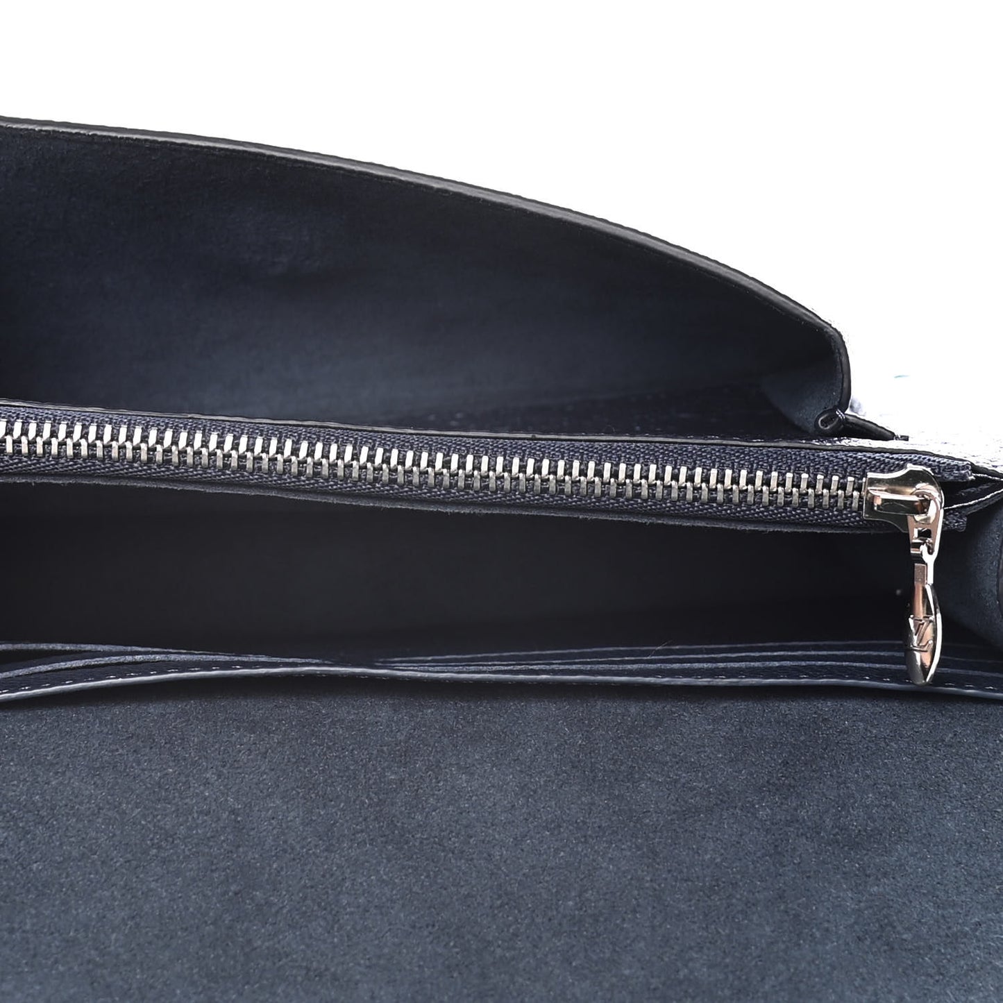 Metalli Empreinte Monogram Vavin Chain Wallet Navy Nacre