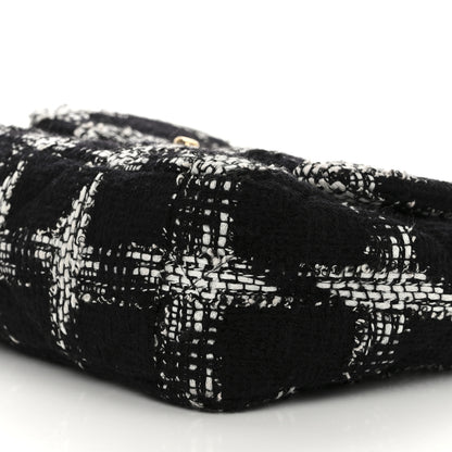 Chanel Tweed Houndstooth Quilted Medium Chanel 19 Flap Black White 10 of 10