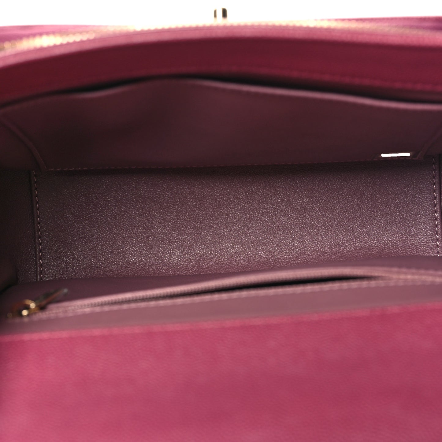 Caviar Quilted Medium Business Affinity Flap Dark Pink