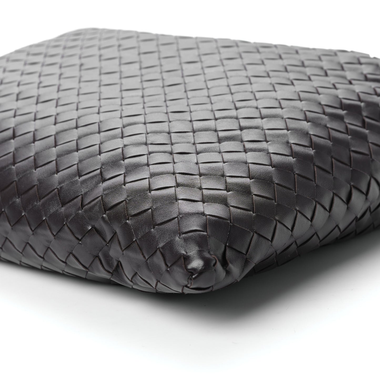 Calfskin Intrecciato Large Hop Ebano