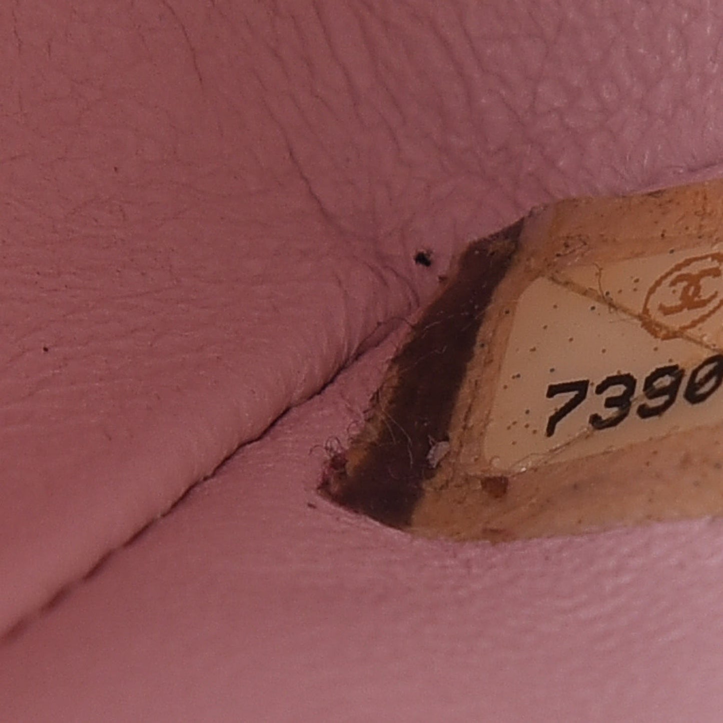 Lambskin East West Chocolate Bar Flap Pink