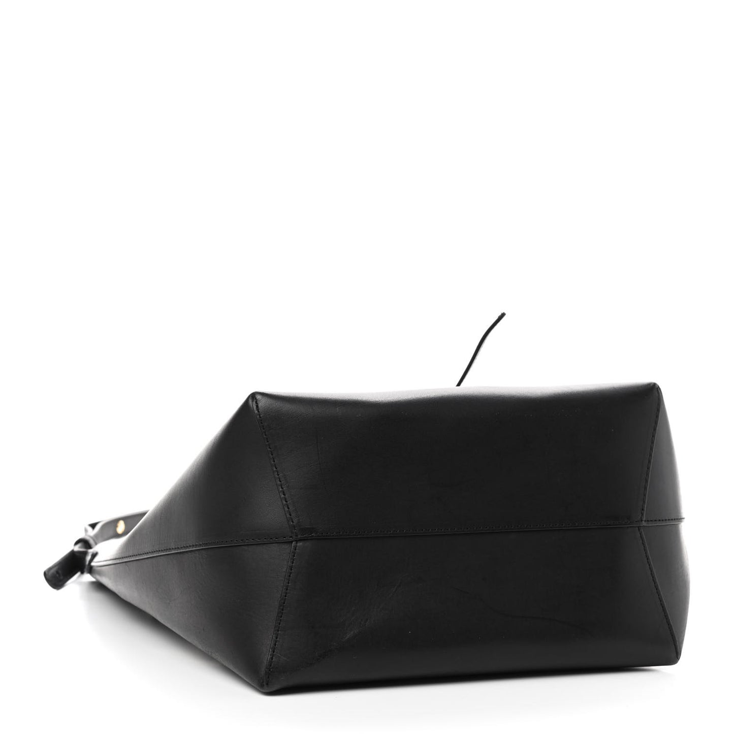 Vegetable Tanned Calfskin Bucket Bag Black Flamma