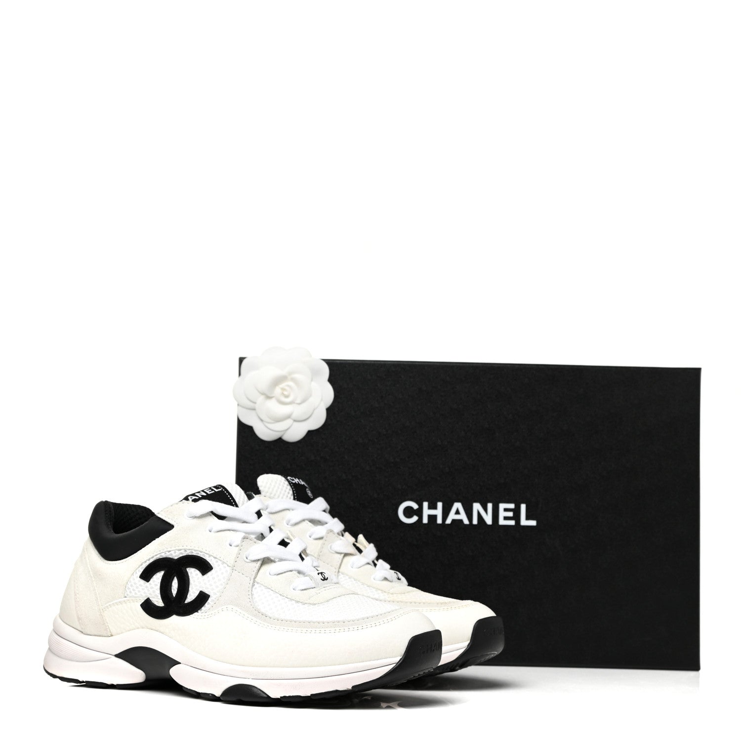 Chanel Mesh Suede Calfskin Grained Calfskin Womens CC Sneakers 39 White Black 17 of 17