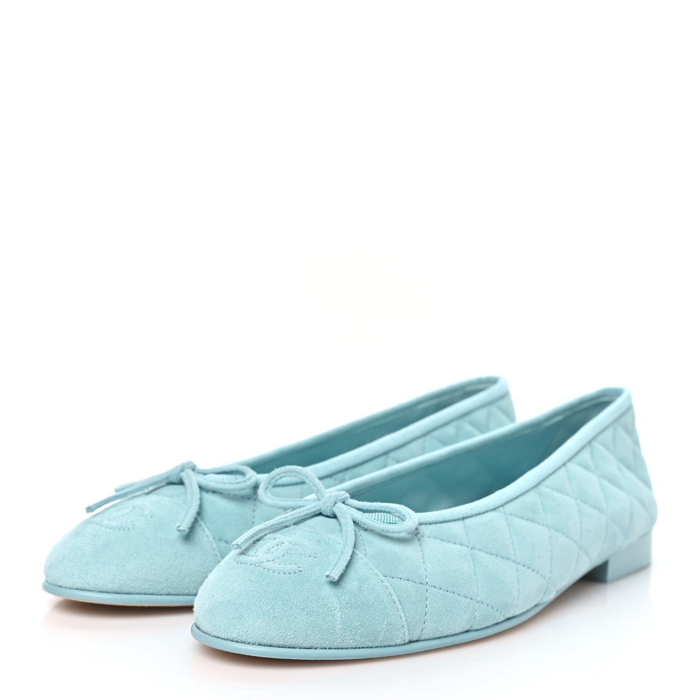Suede Calfskin Quilted Cap Toe CC Ballerina Flats 38 Light Blue