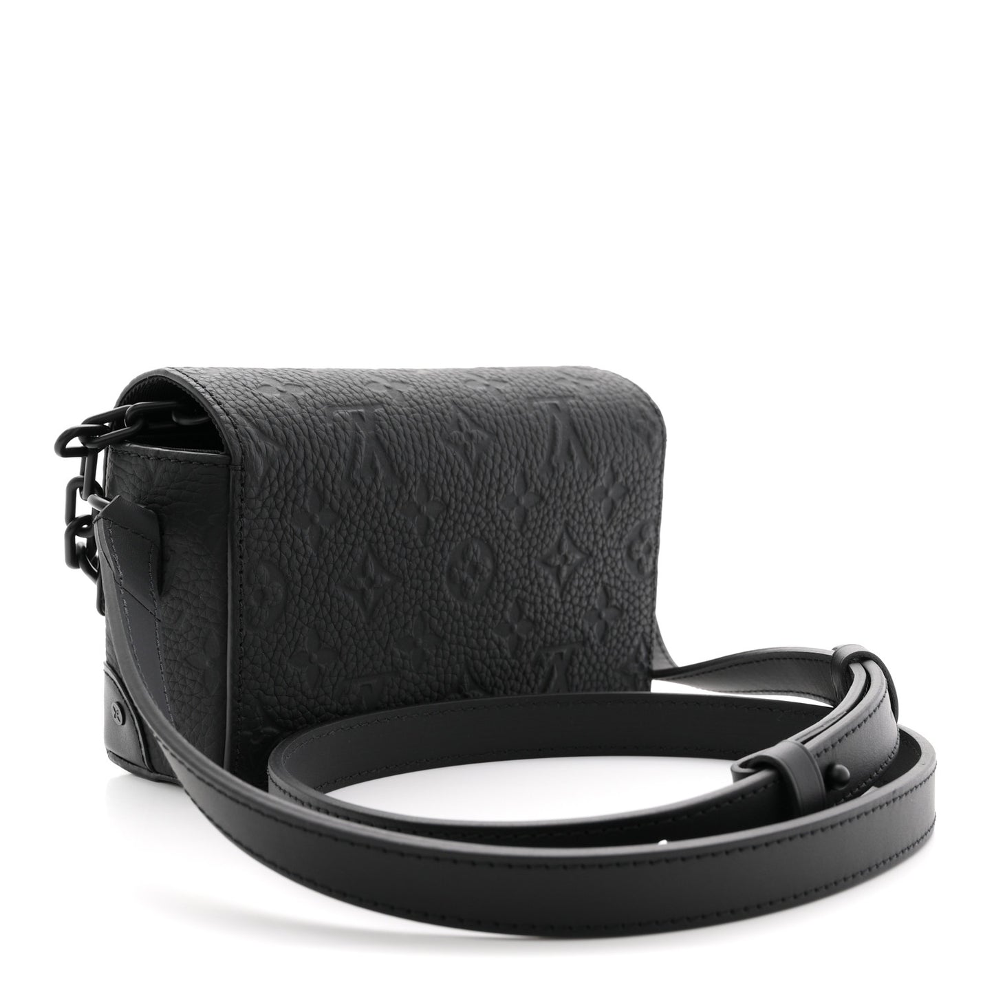 Taurillon Monogram Steamer Wearable Wallet Black