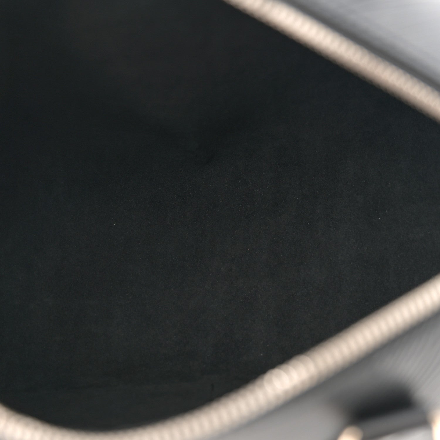 Louis Vuitton Epi Speedy Bandouliere 25 Black 5 of 11