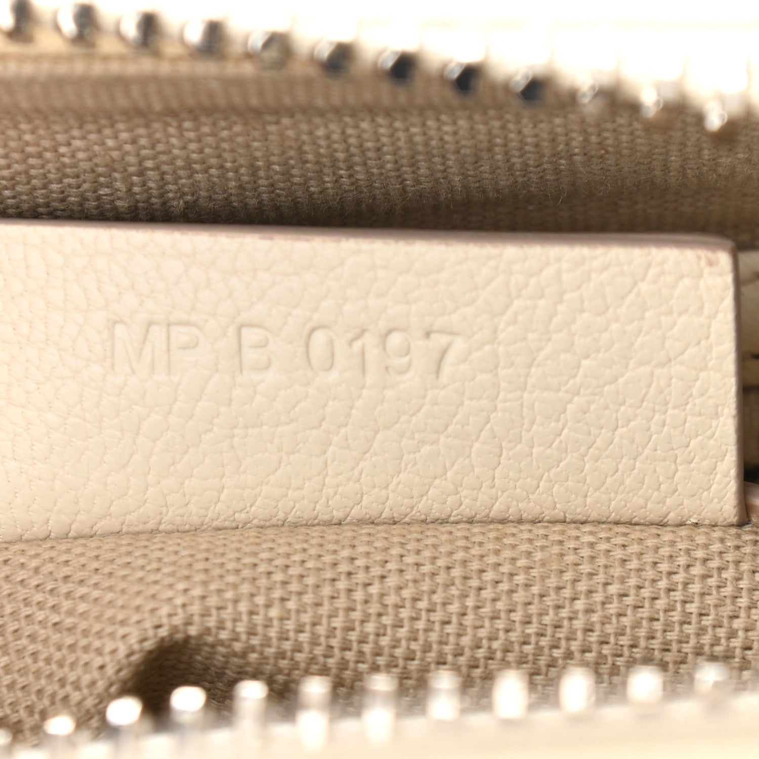 Givenchy Sugar Goatskin Mini Antigona Off White 7 of 11