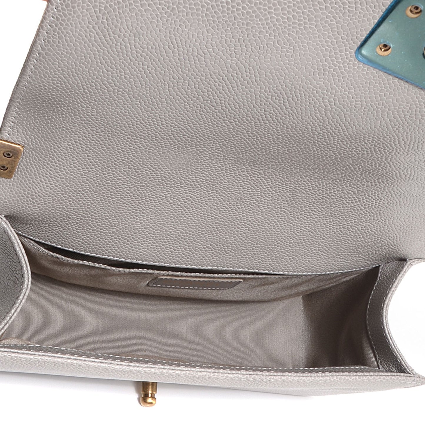 Caviar Medium Boy Flap Light Grey