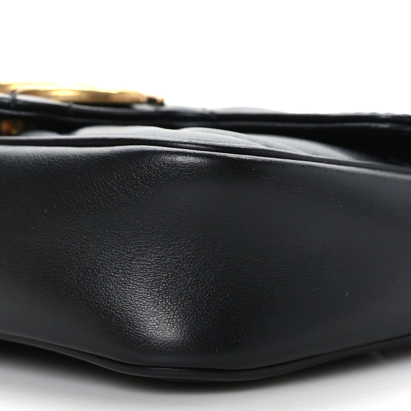 Calfskin Matelasse Super Mini GG Marmont Shoulder Bag Black