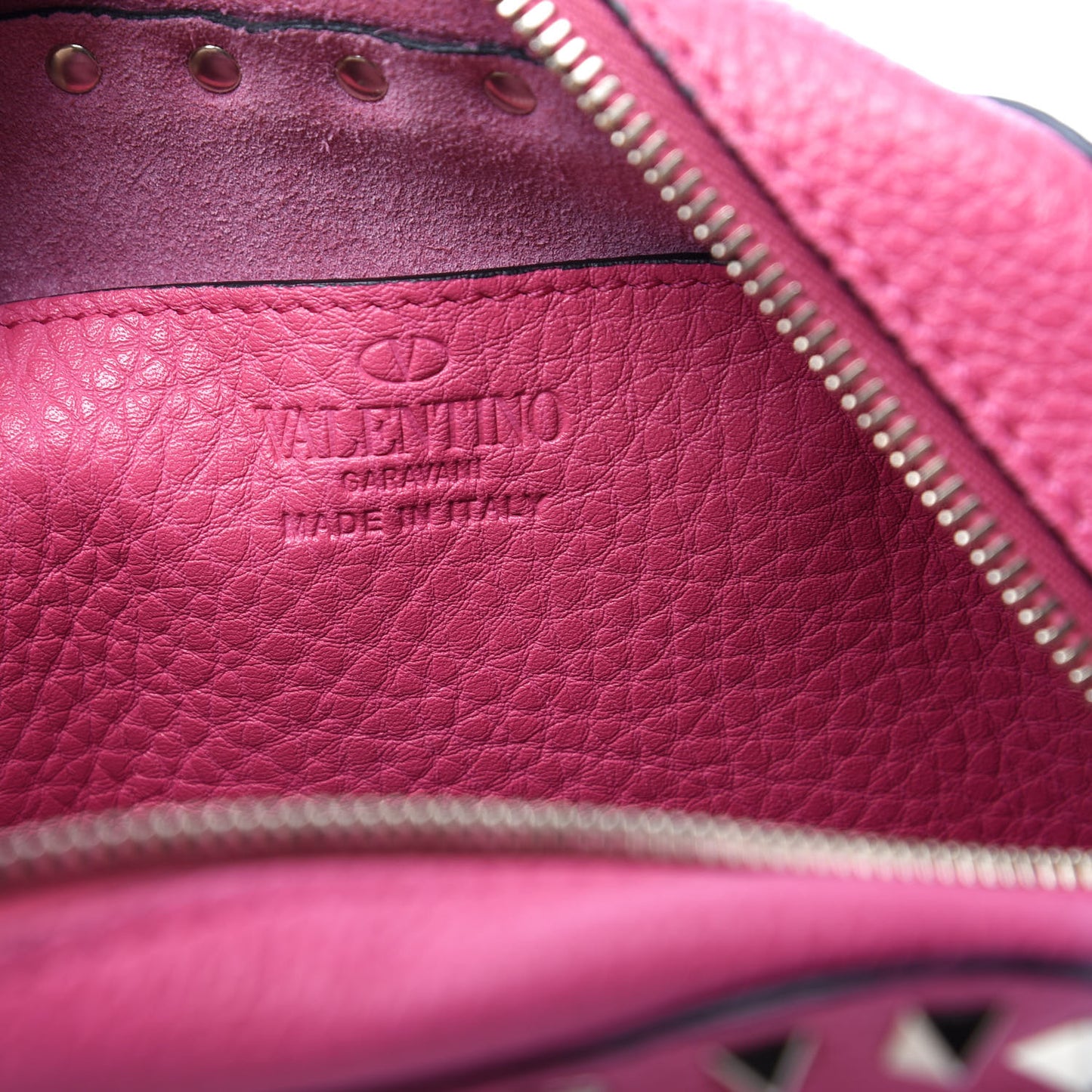 Pebbled Calfskin Rockstud Camera Crossbody Bag Peony