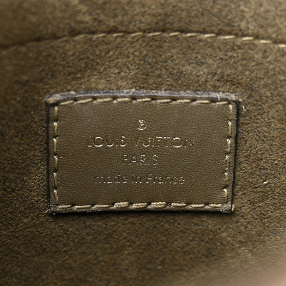 Louis Vuitton Monogram Locky BB Laurier 6 of 16