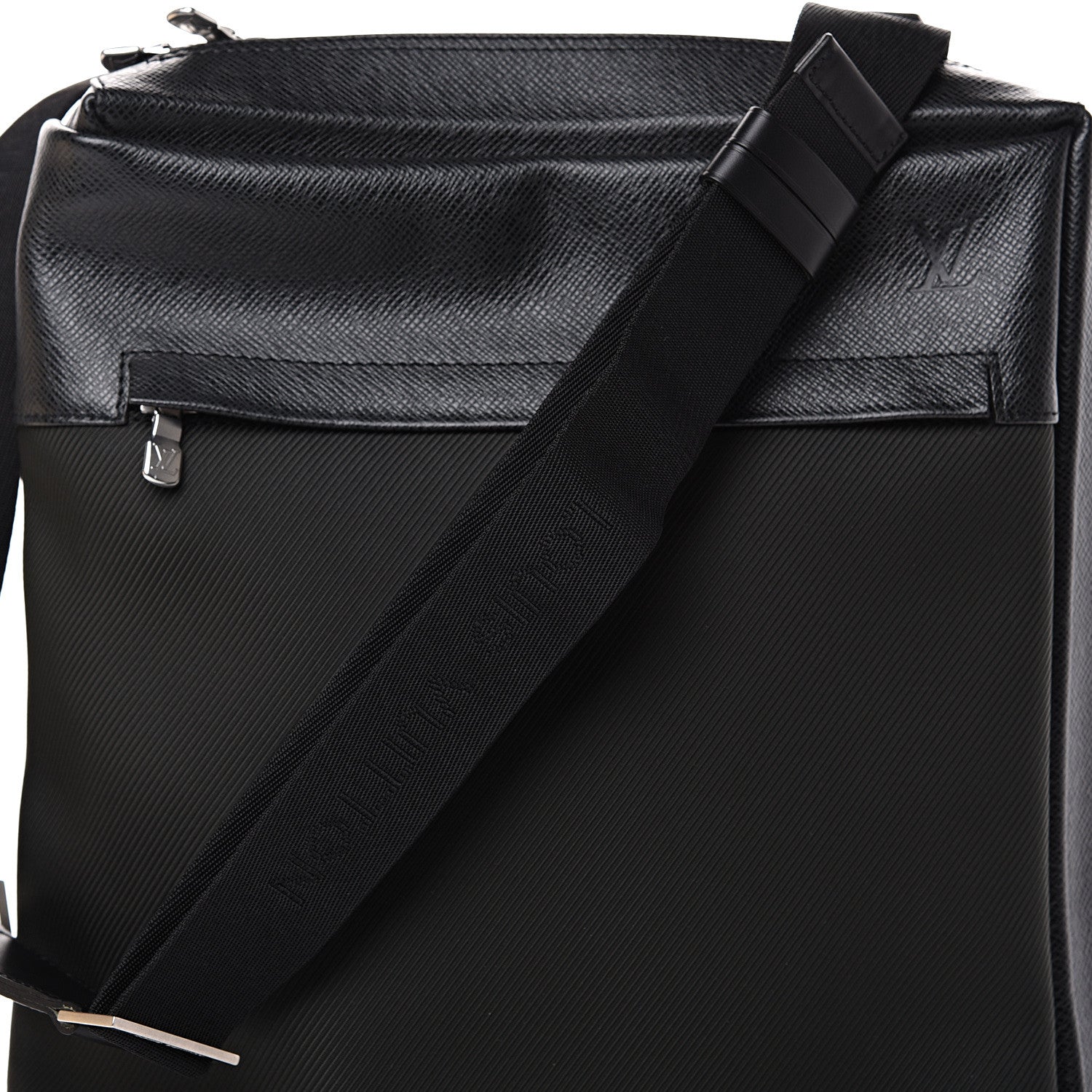 Louis Vuitton Taiga Sayan Slate 7 of 10