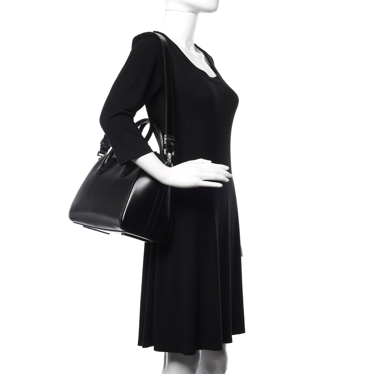 Shiny Lord Calfskin Small Antigona Black