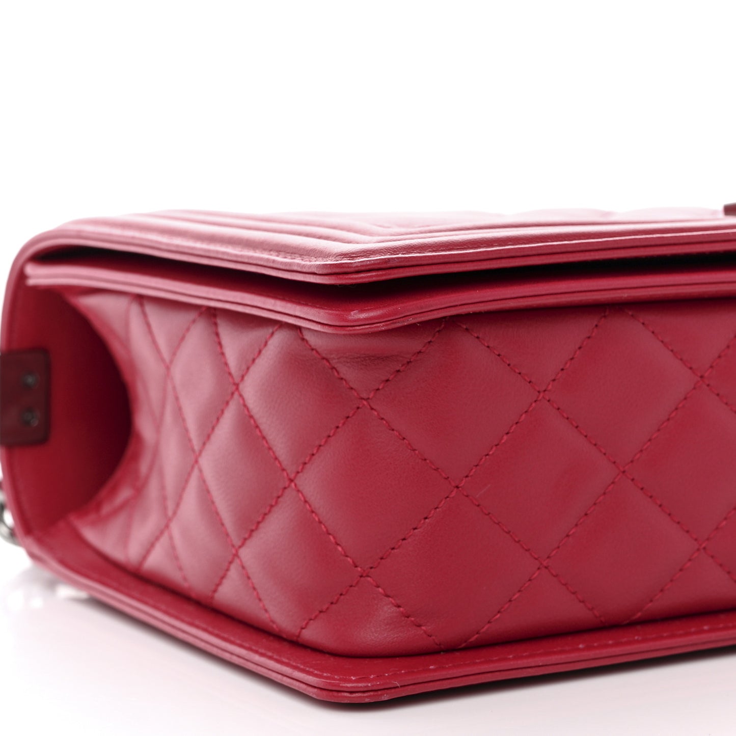 Lambskin Chevron Quilted New Medium Boy Flap Dark Pink