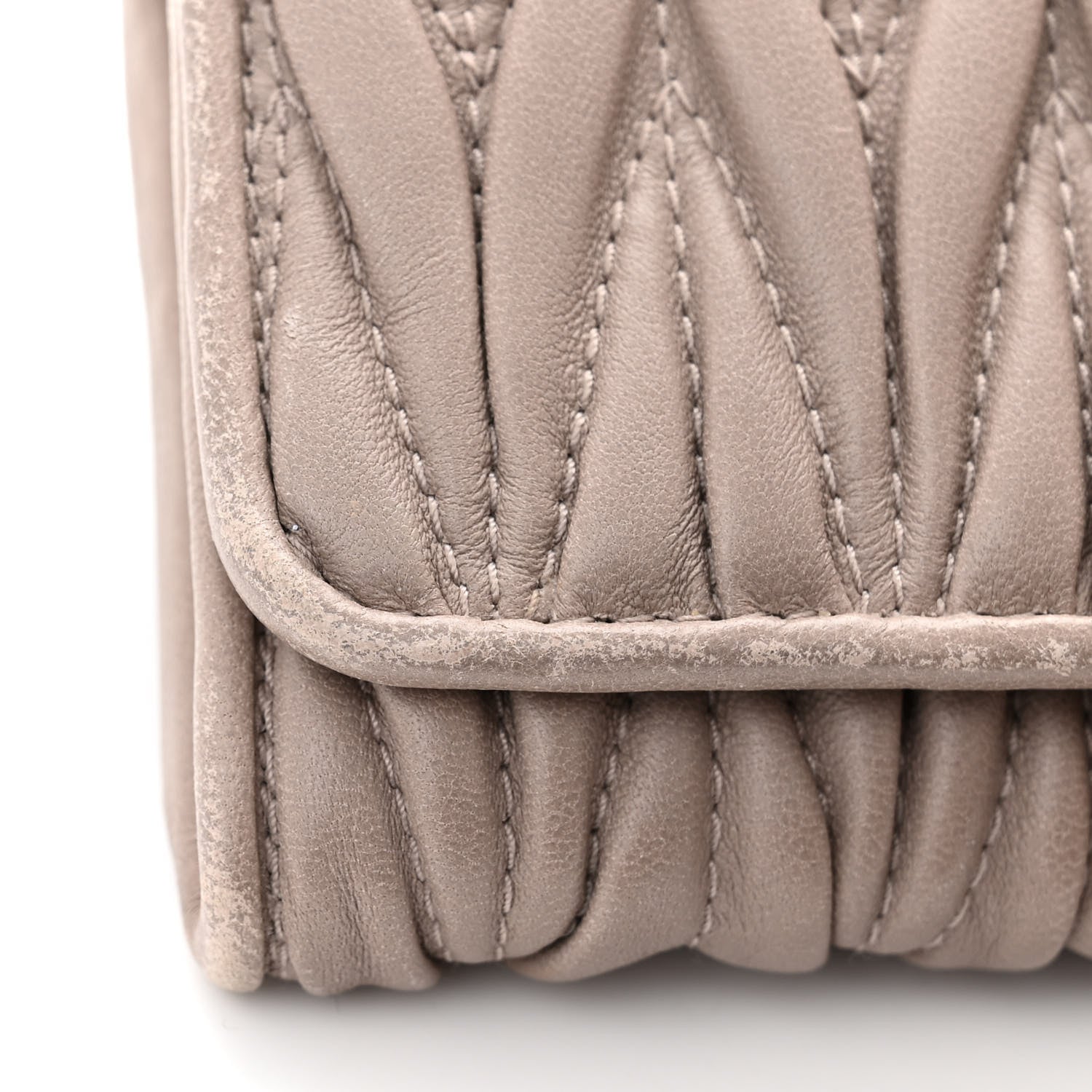 Miu Miu Nappa Matelasse Wallet On Chain Pomice 12 of 12