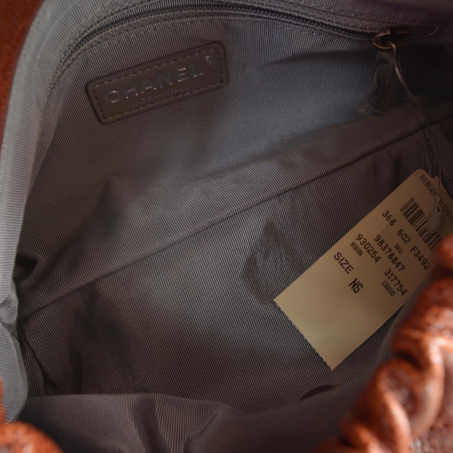 Caviar Quilted Small Elastic Flap Brown