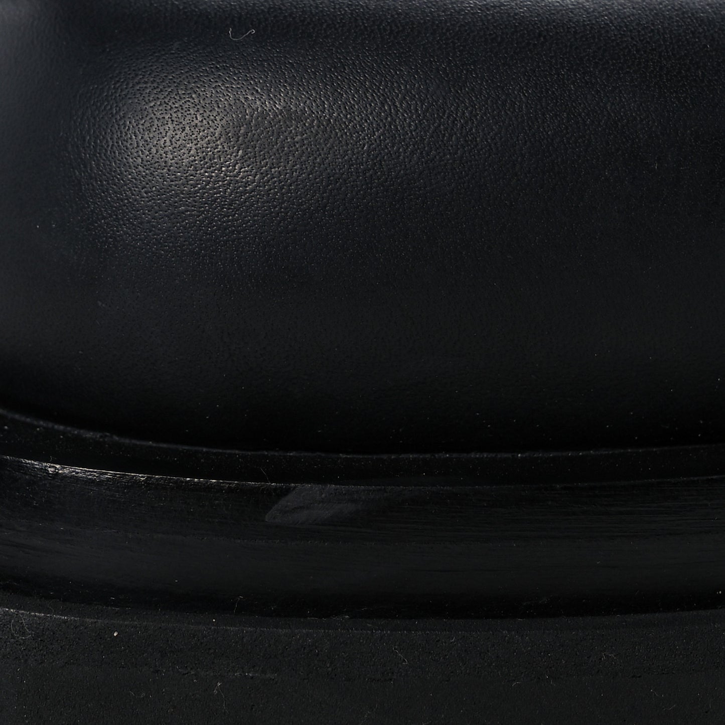 Calfskin The Lug Chelsea Boots 37.5 Black