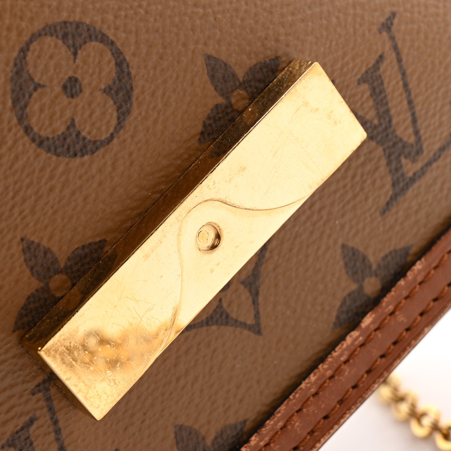 Reverse Monogram Dauphine Chain Wallet