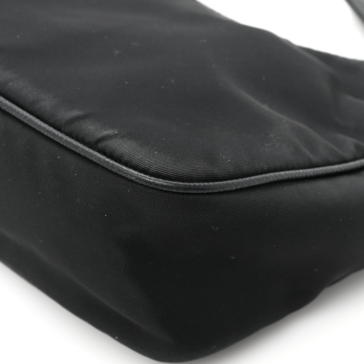 Prada Nylon Re-Edition 2005 Shoulder Bag Black 14 of 15