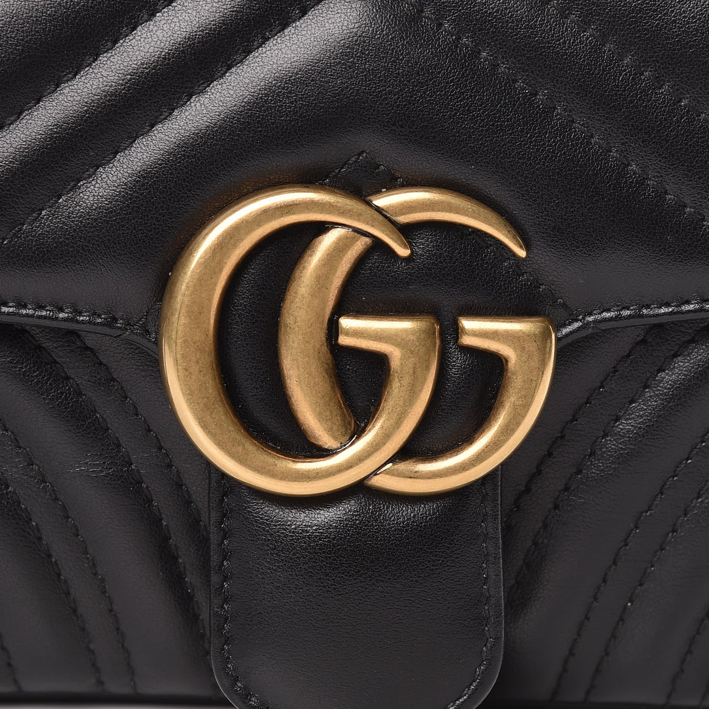 Calfskin Matelasse Mini GG Marmont Shoulder Bag Black