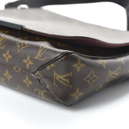 Louis Vuitton Monogram Macassar District MM 7 of 9