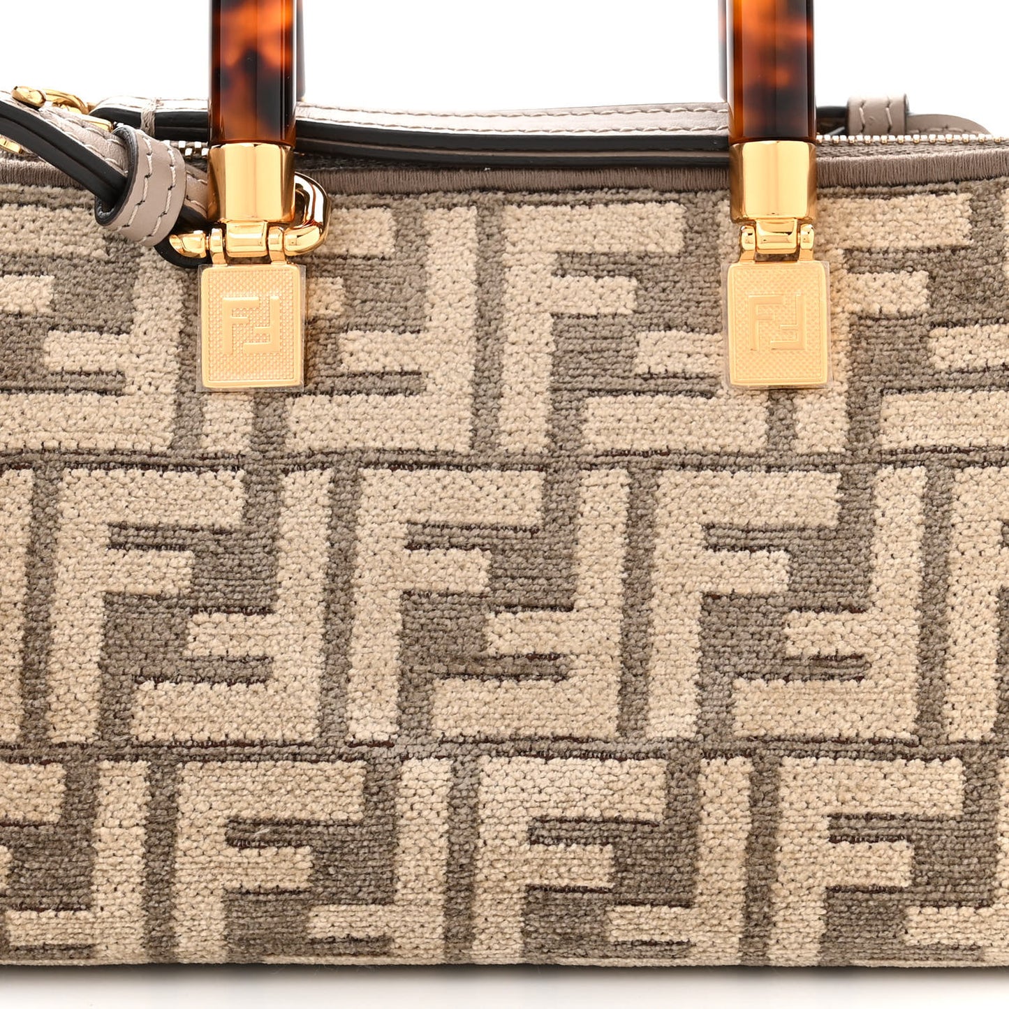 Chenille Vitello King Plexiglass FF Mini By The Way Top Handle Boston Bag Tortora Nuvola