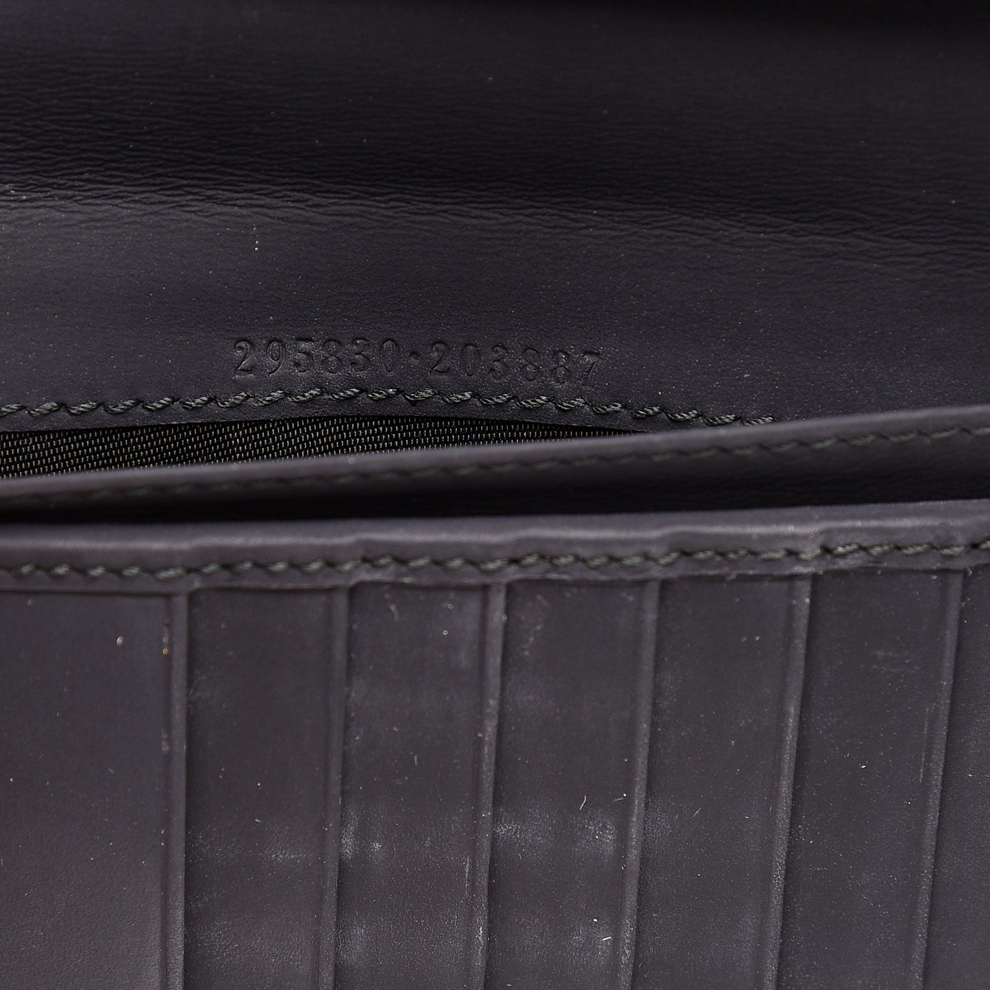 Guccissima Large Double Zip Around Wallet Black