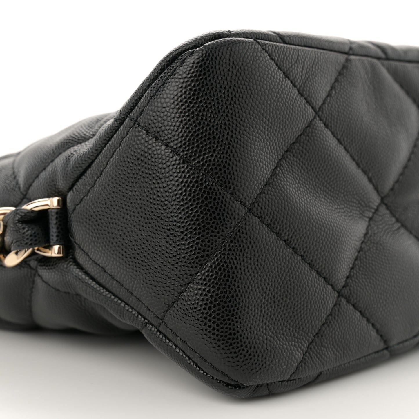 Caviar Quilted Daylight Hobo Black