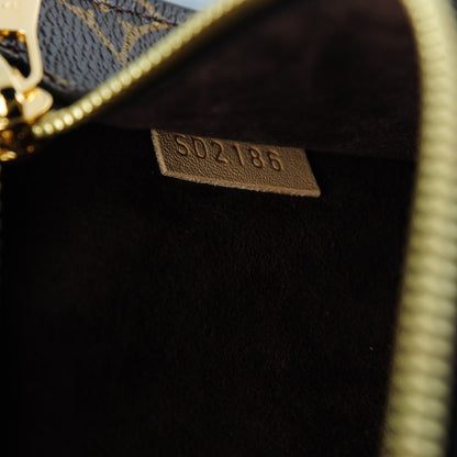 Louis Vuitton Monogram Pochette Metis 8 of 8