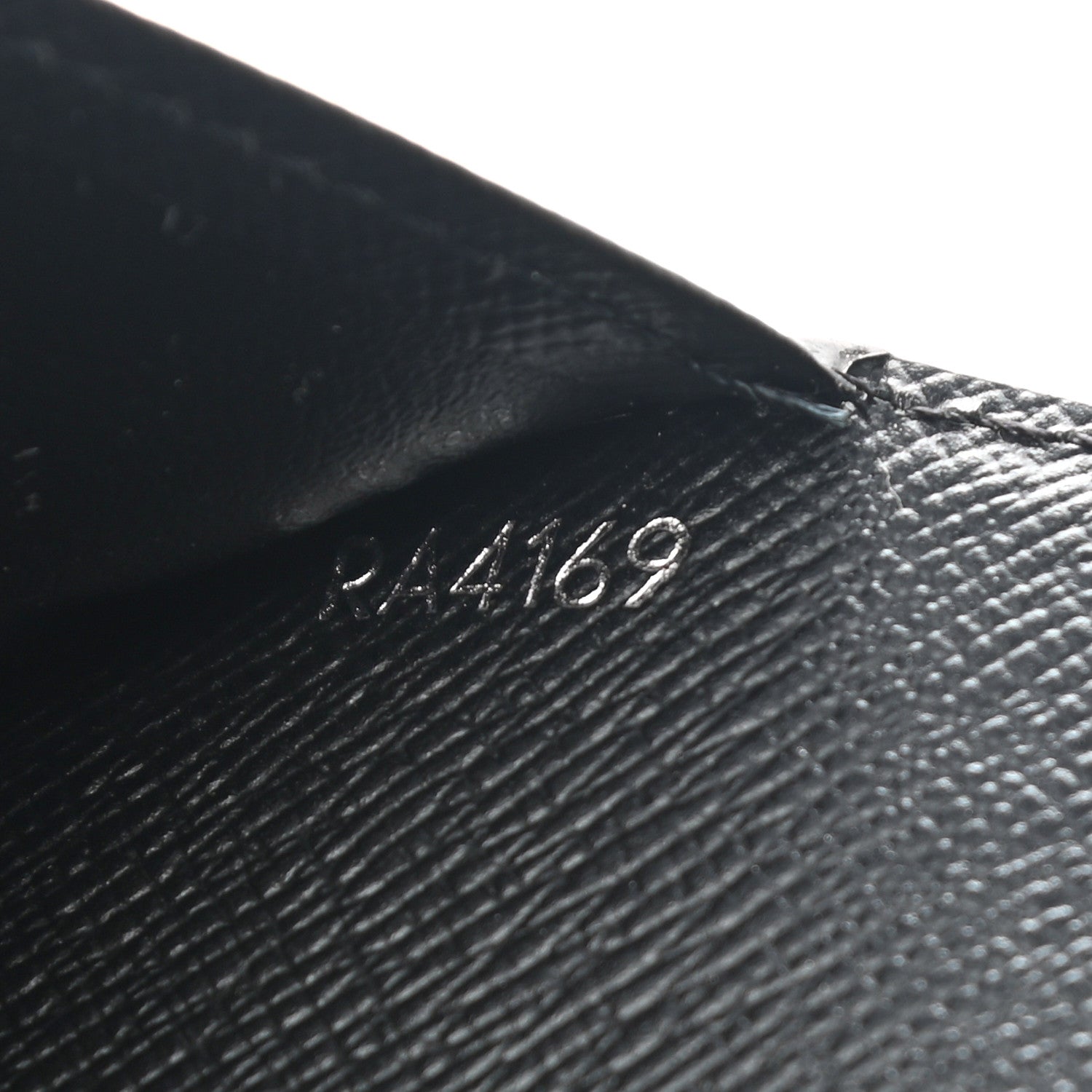 Louis Vuitton Epi Medium Ring Agenda Black 7 of 7