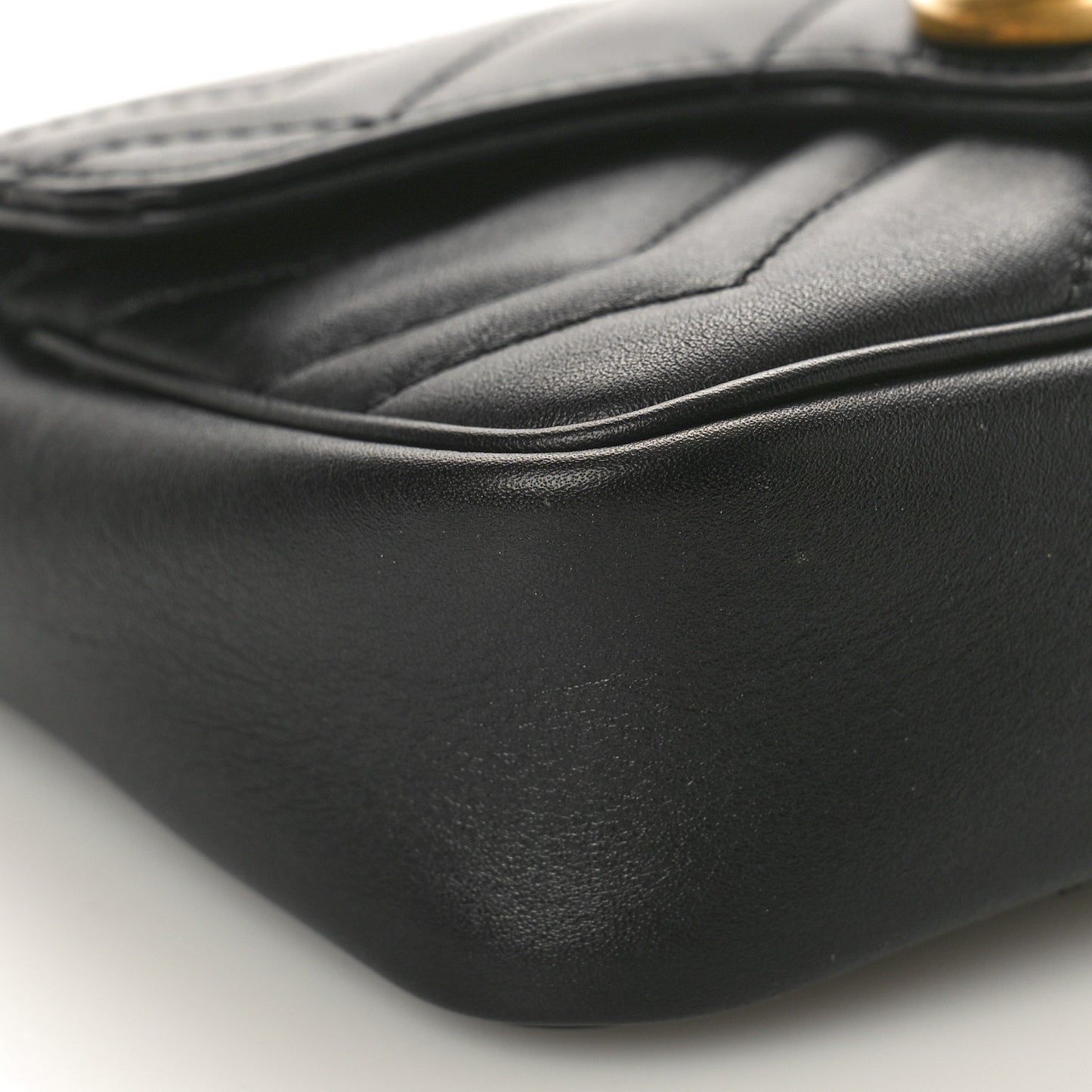 Calfskin Matelasse Super Mini GG Marmont Shoulder Bag Black
