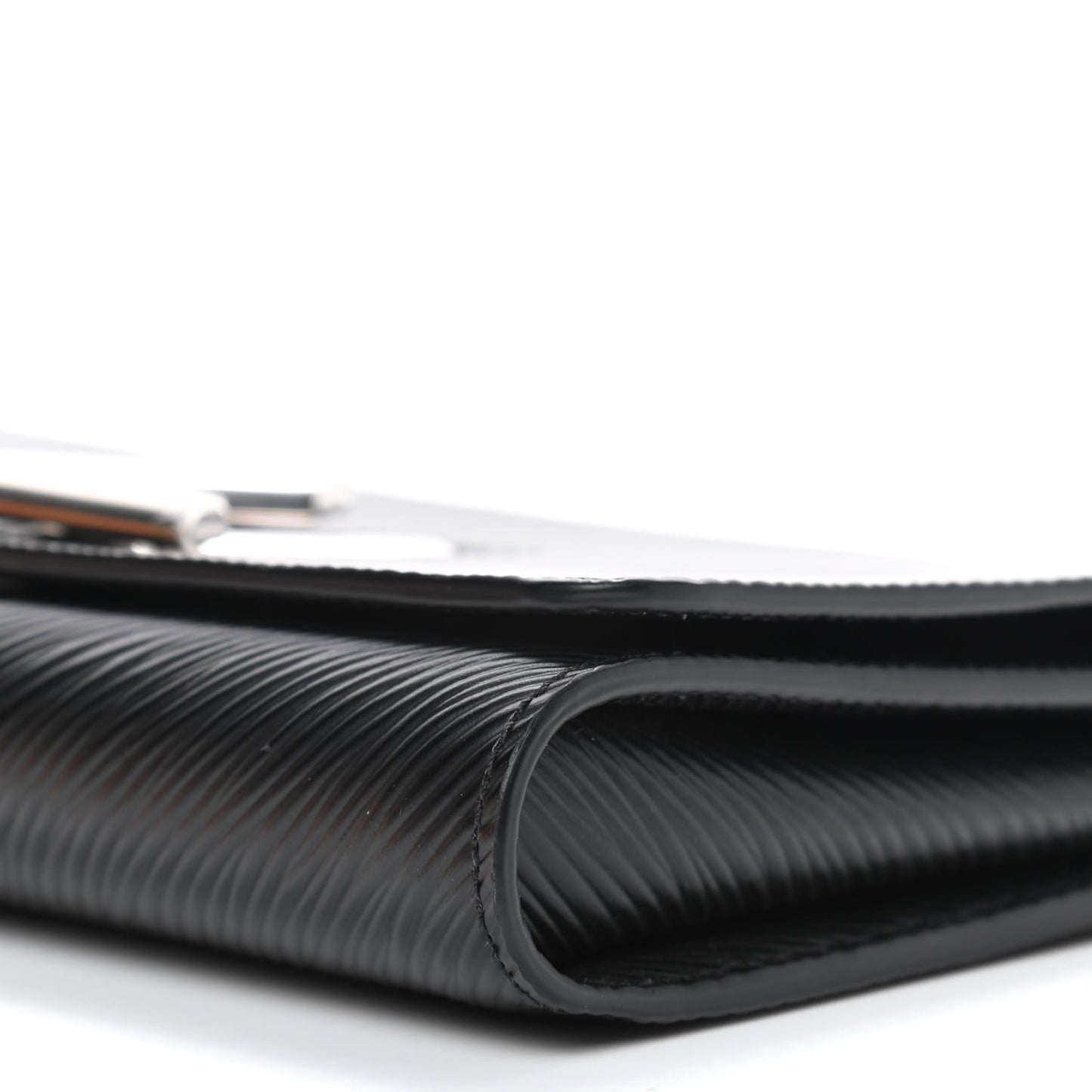 Epi Twist Chain Wallet Black
