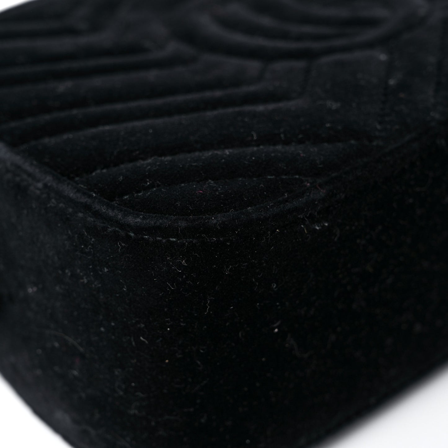 Velvet Matelasse Small GG Marmont Chain Shoulder Bag Black