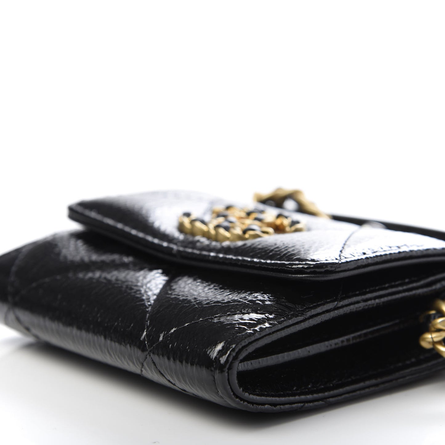Shiny Crumpled Calfskin Quilted Chanel 19 Flap Coin Purse With Chain Black