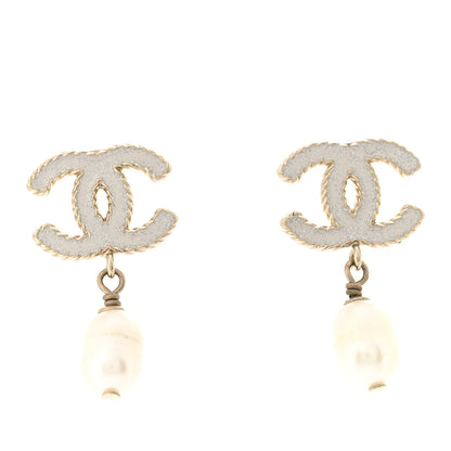 Chanel Enamel Pearl Pearl CC Drop Earrings Beige 1 of 5