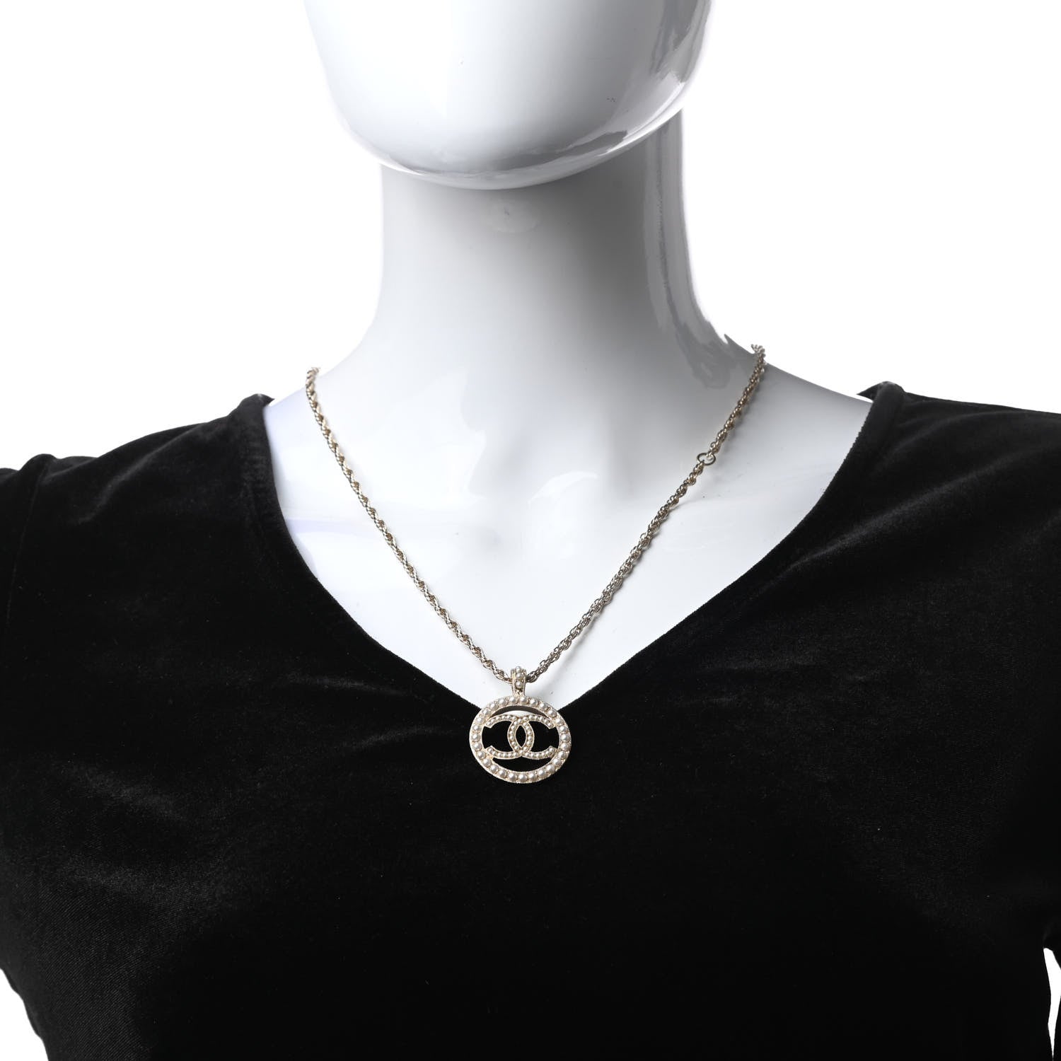Chanel Pearl CC Round Pendant Necklace Gold 2 of 4