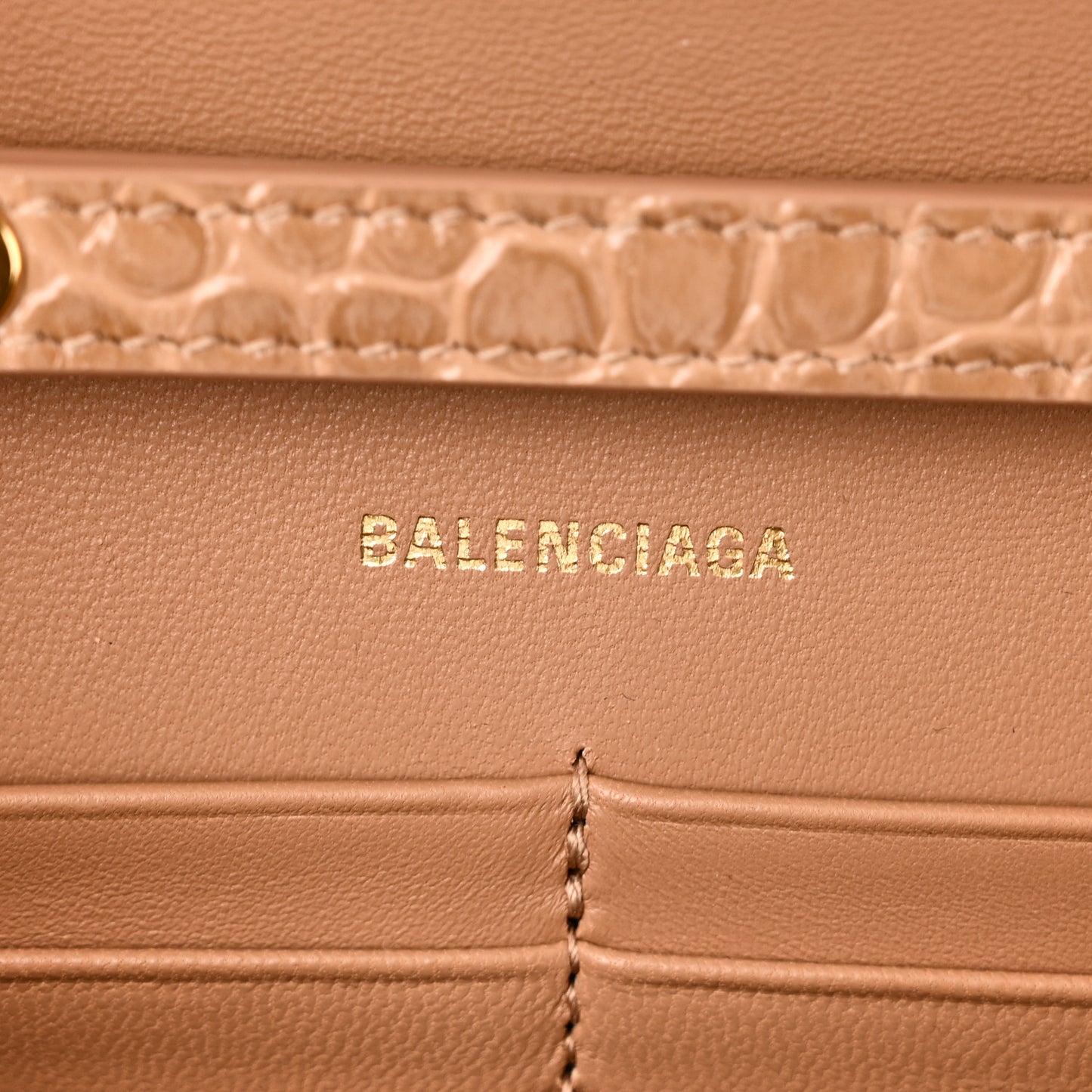 Shiny Calfskin Crocodile Embossed Hourglass Chain Bag Nude Beige