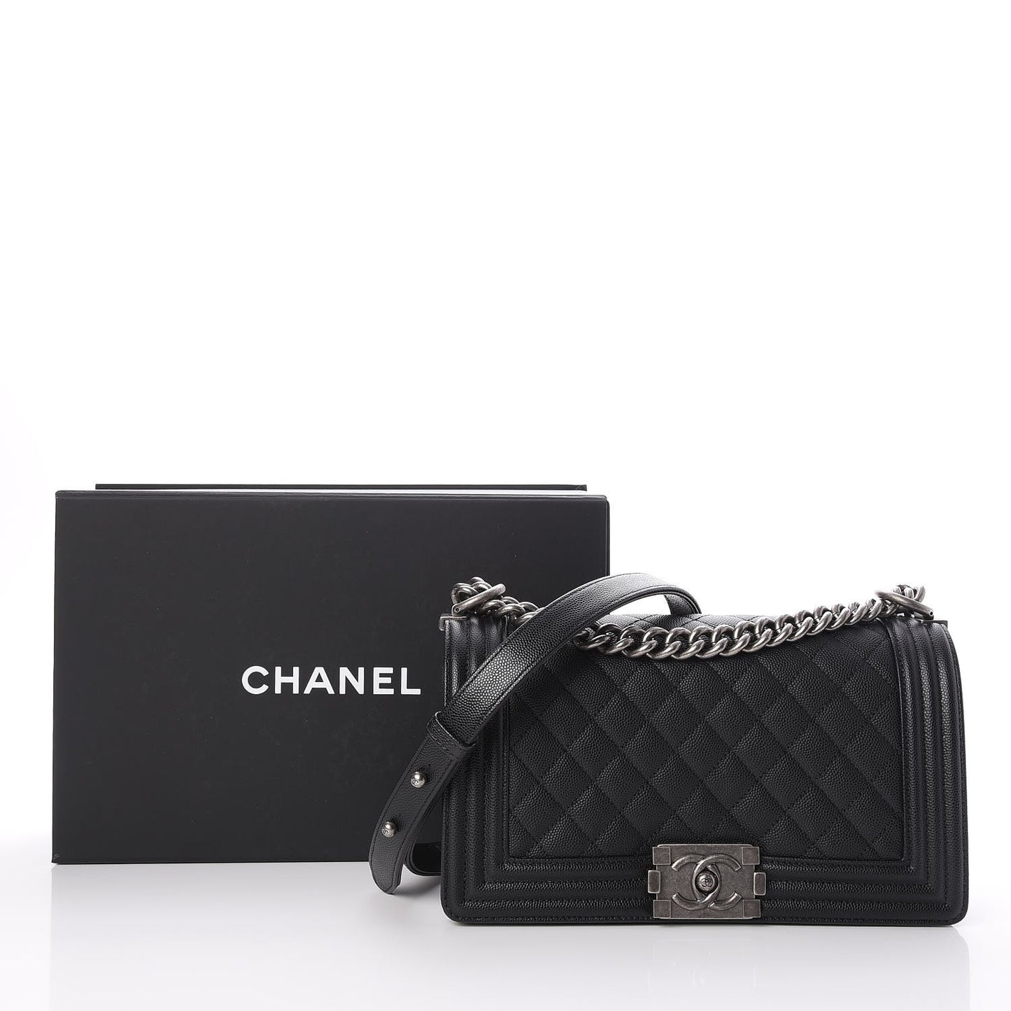 Caviar Quilted Medium Boy Flap Black