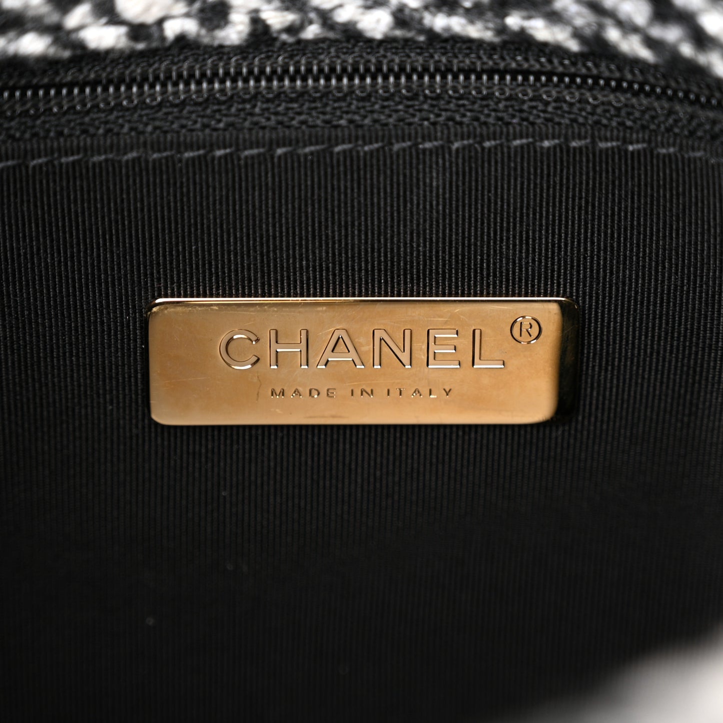 Tweed Quilted Medium Chanel 19 Flap Black White