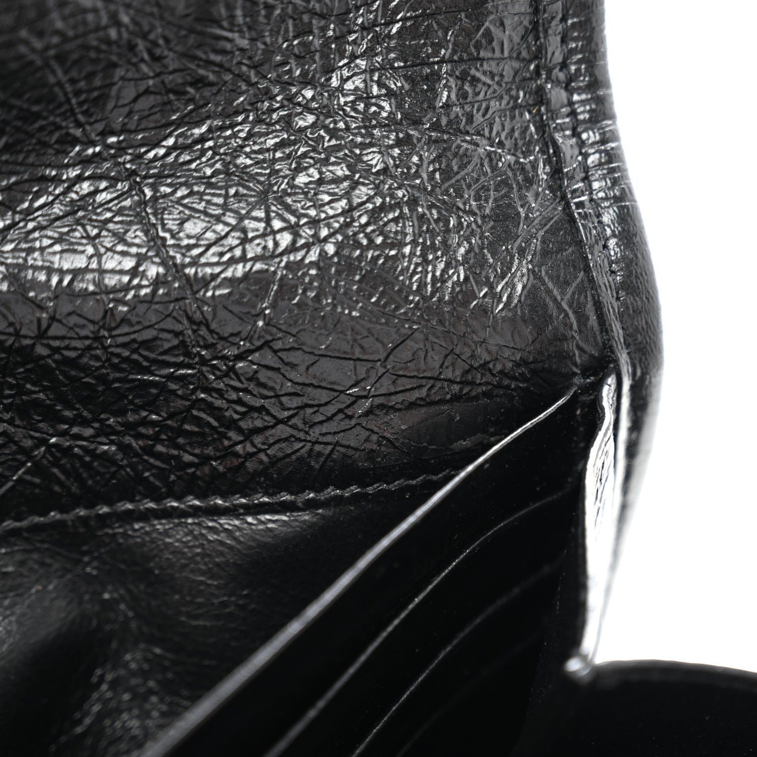 Saint Laurent Crinkled Calfskin Matelasse Monogram Niki Wallet Black 8 of 10