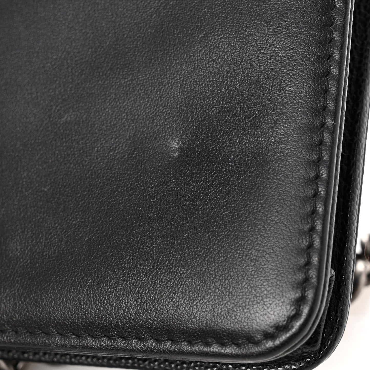 Caviar Quilted Boy Wallet On Chain WOC Black