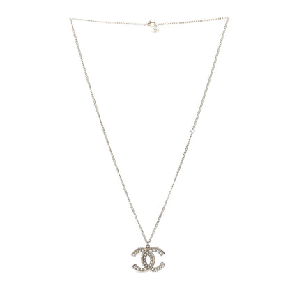 Chanel Pearl CC Pendant Necklace Gold 3 of 7
