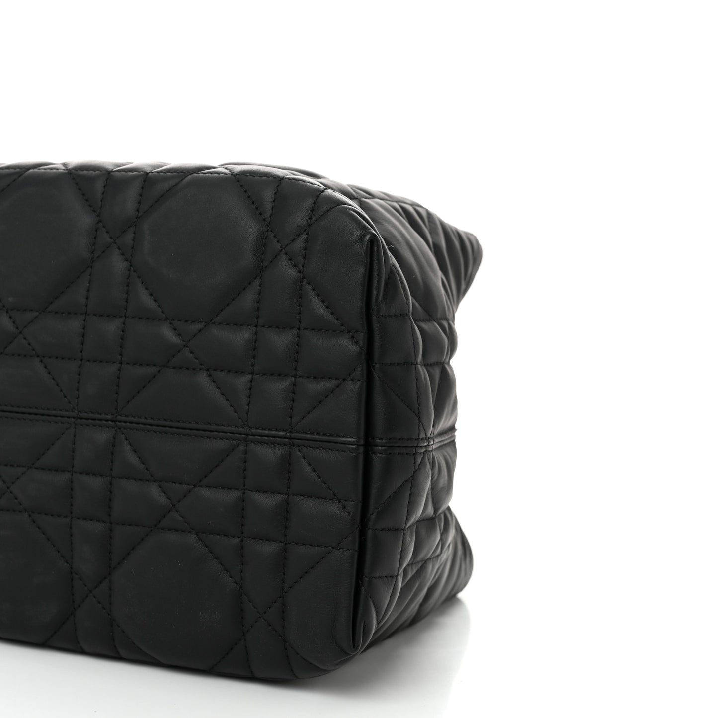 Calfskin Macrocannage Medium Toujours Black