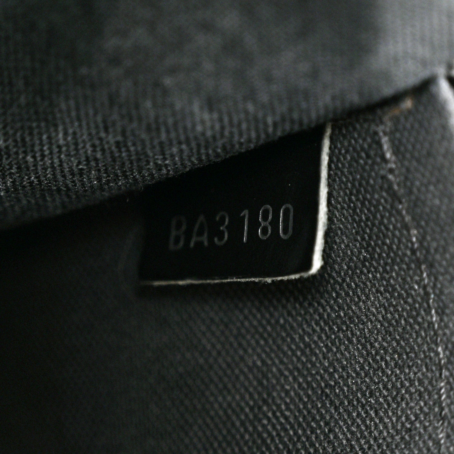 Louis Vuitton Taiga Andrei Ardoise 7 of 20