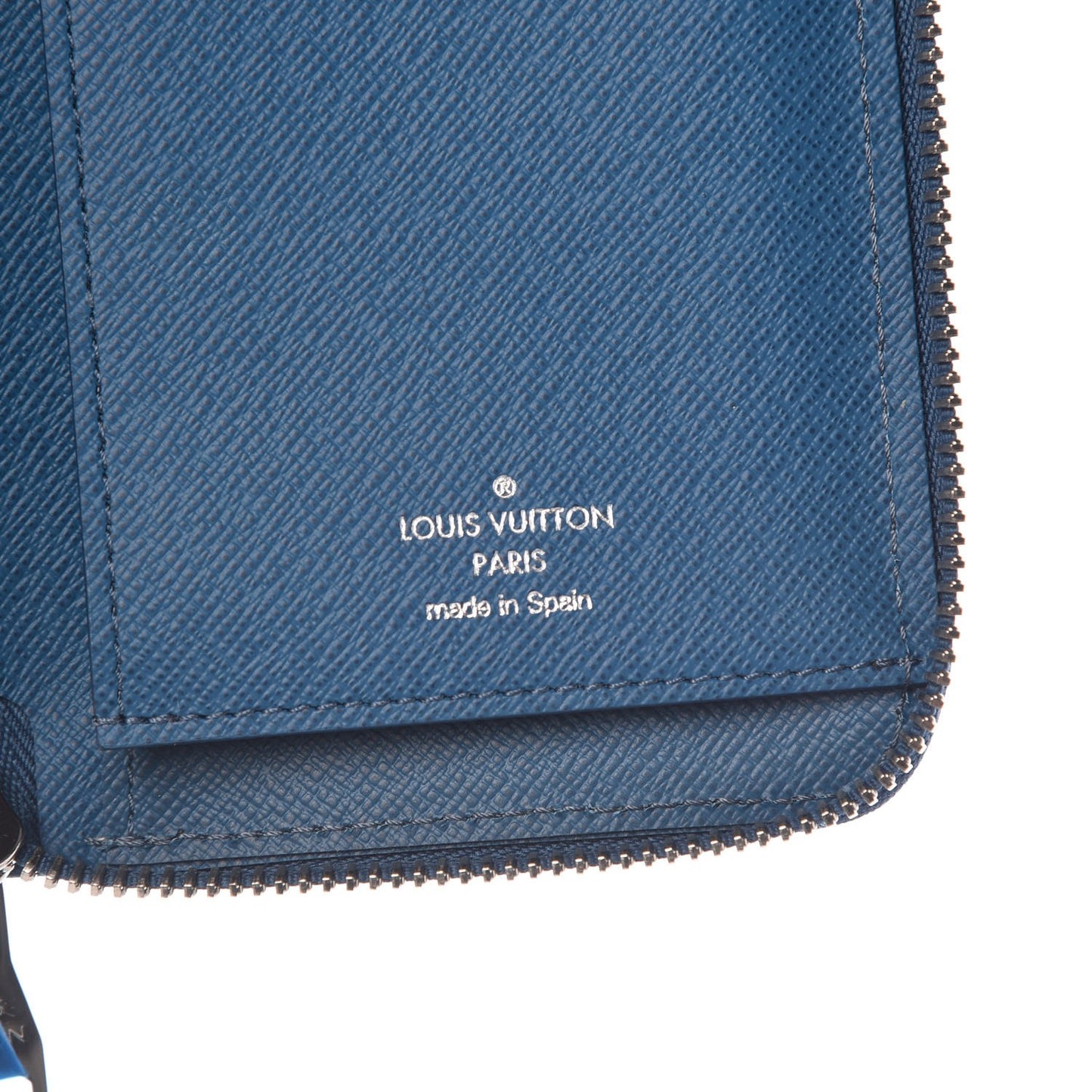 Epi Zippy Vertical Wallet Blue Celeste