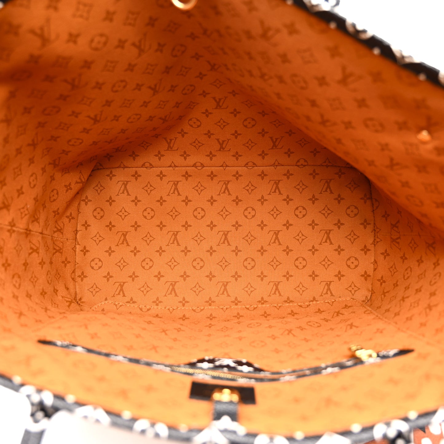 Monogram Giant Crafty Neverfull MM Creme Caramel