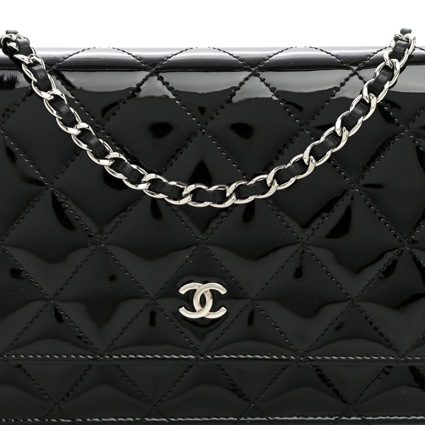 Patent Quilted Wallet On Chain WOC Black