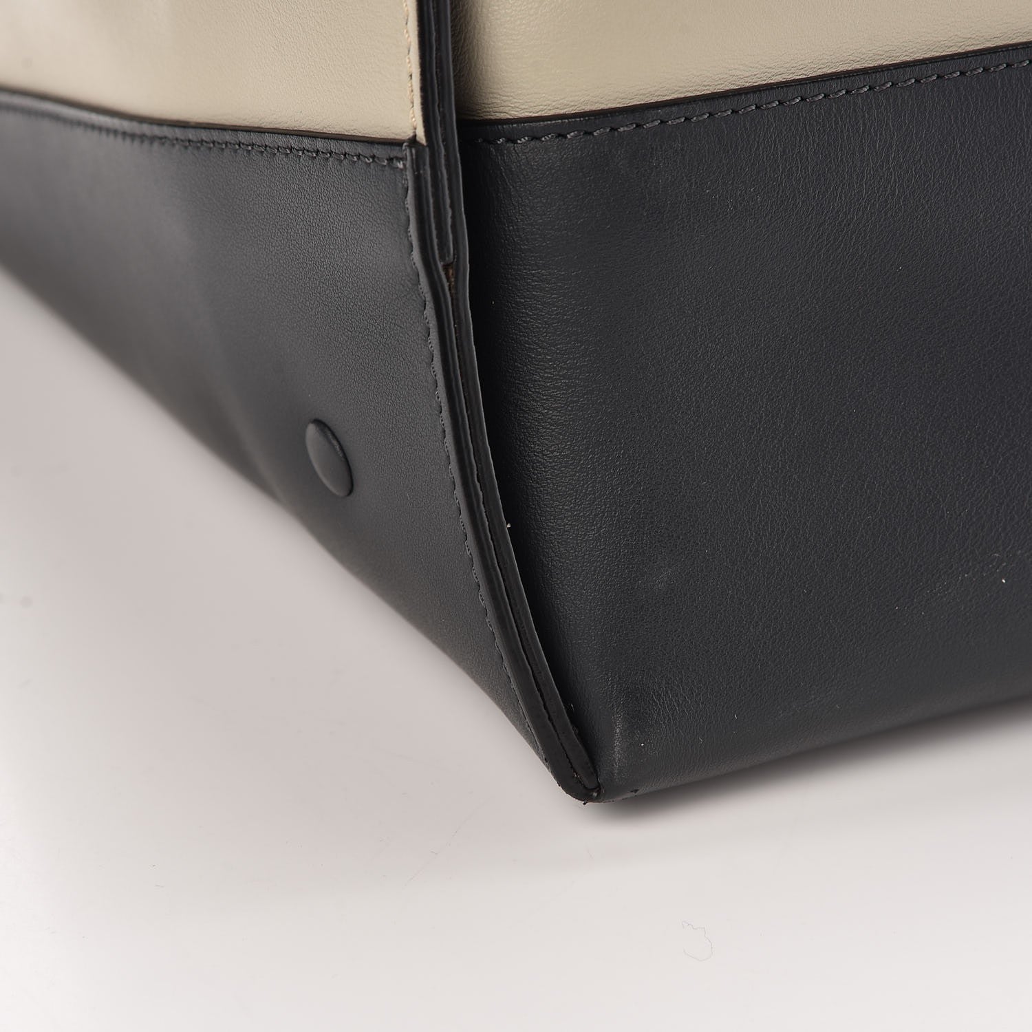 Chloe Smooth Calfskin Baylee Tote Beige Black 8 of 10