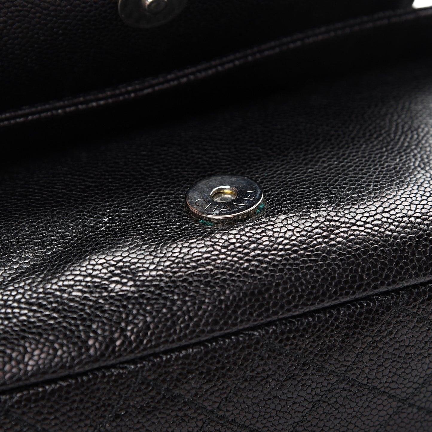 Glazed Caviar Small Pocket In The City Shoulder Bag Black