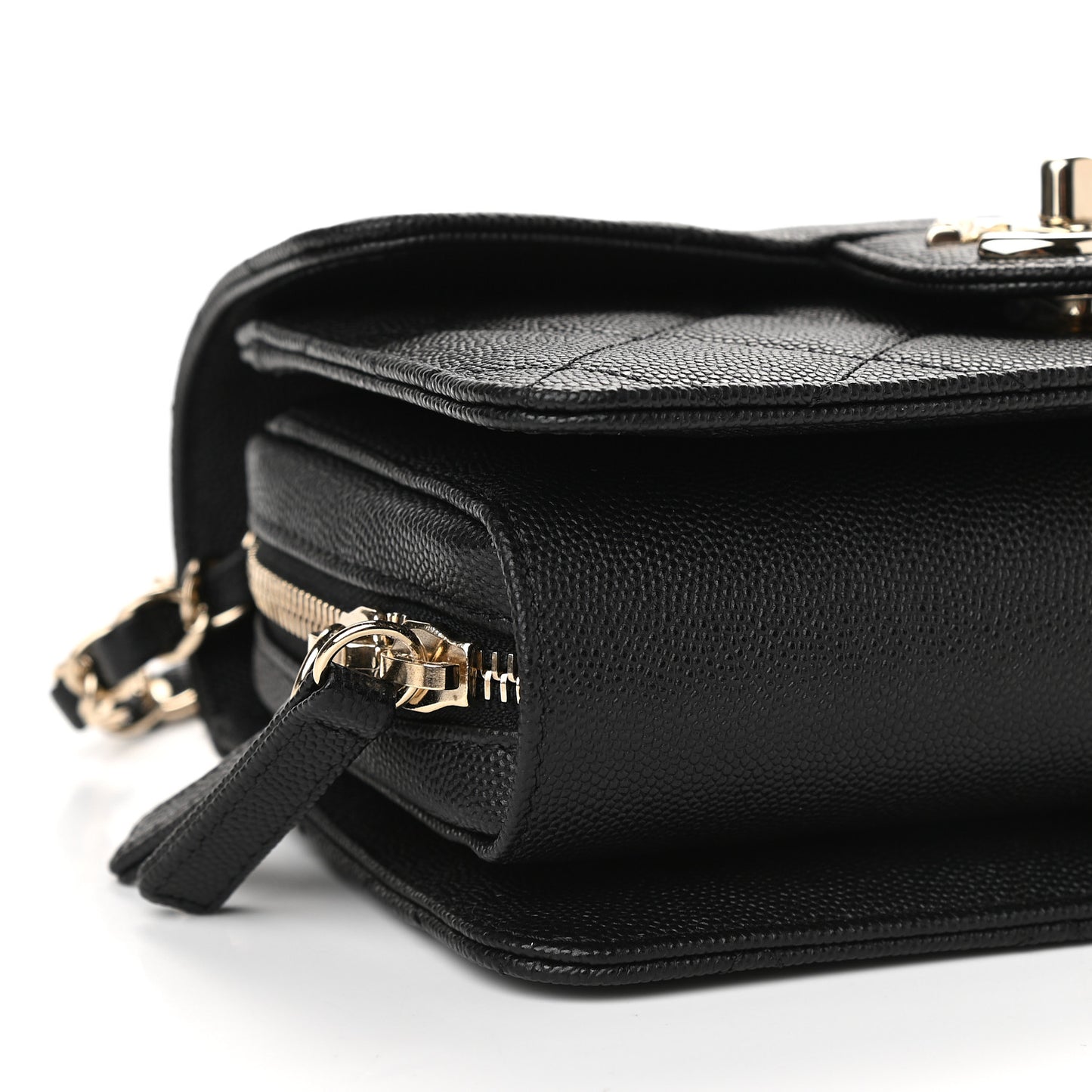 Caviar Quilted Like A Wallet Flap Black